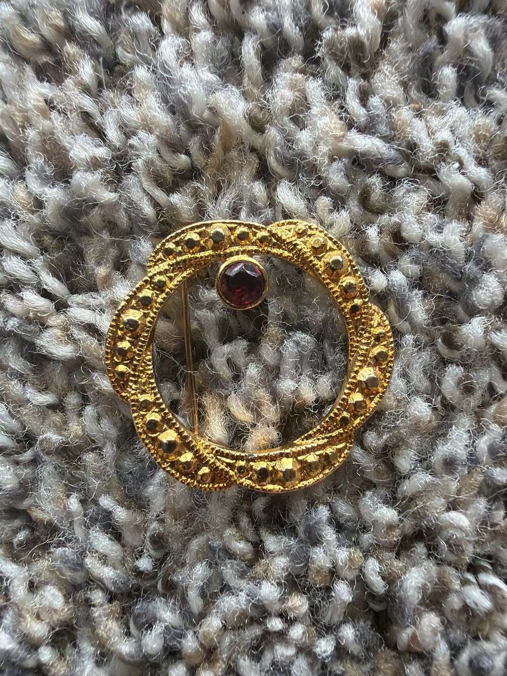 Vintage Gold Tone Textured Circle Brooch with Red Glass Cabochon Stone
